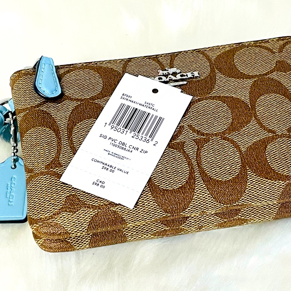 NWT Coach khaki Double Zip Wristlet. - Picture 3 of 10